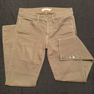 Tory Burch Emmy Snap Ankle Skinny Jeans in Olive